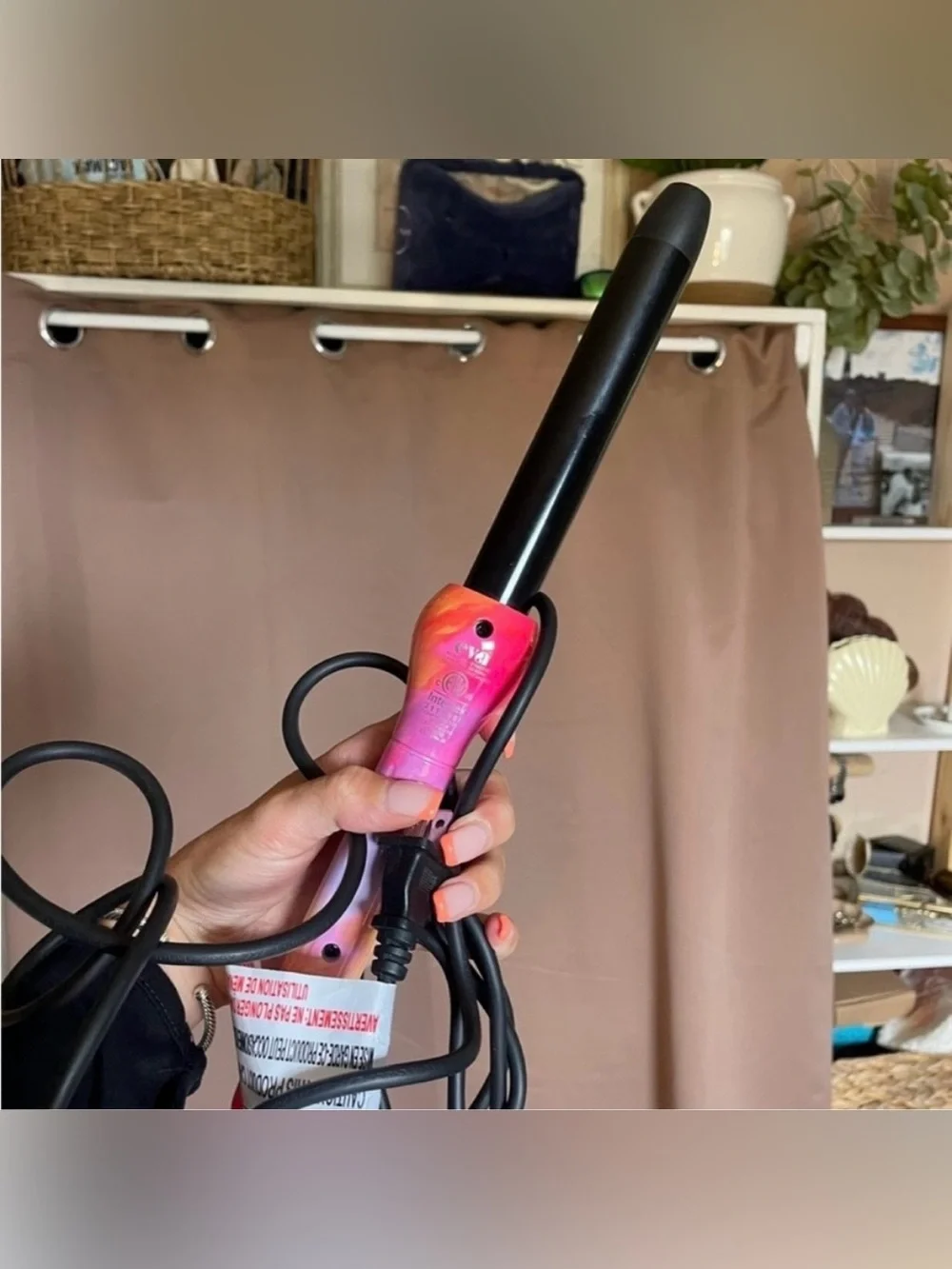 Eva hair NYC curling iron like new condition